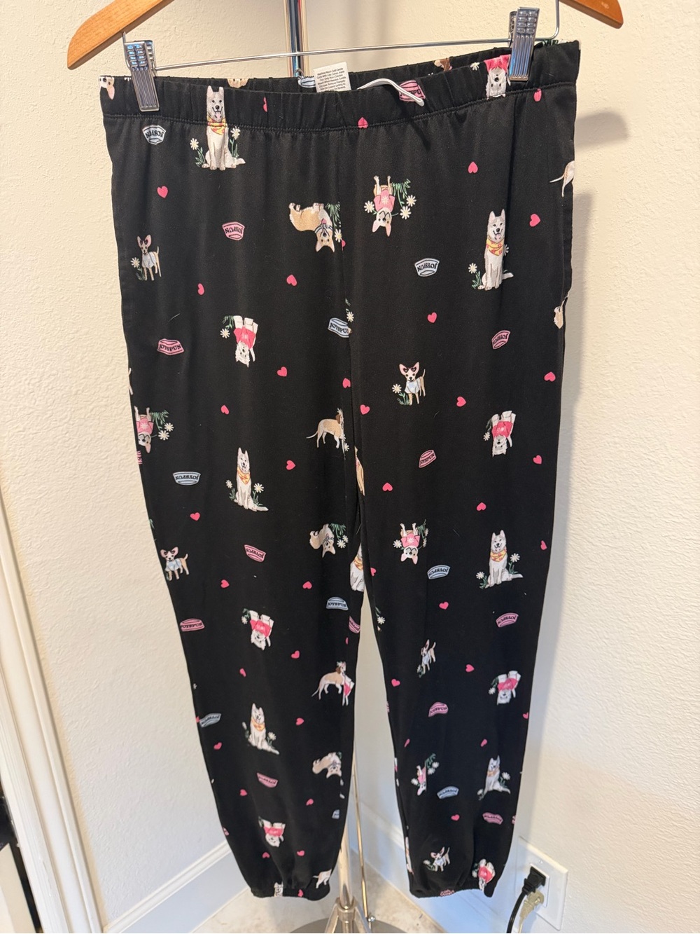 Cozy Black Women’s Pajama Pants with Cute Dog Print